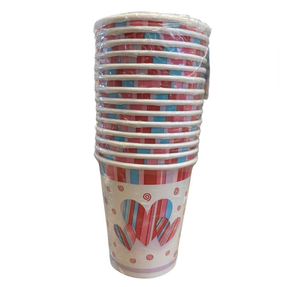 Vintage pkg. of NEW Valentine Hearts & Stripes Hot/Cold 9oz. pack of 14 cups